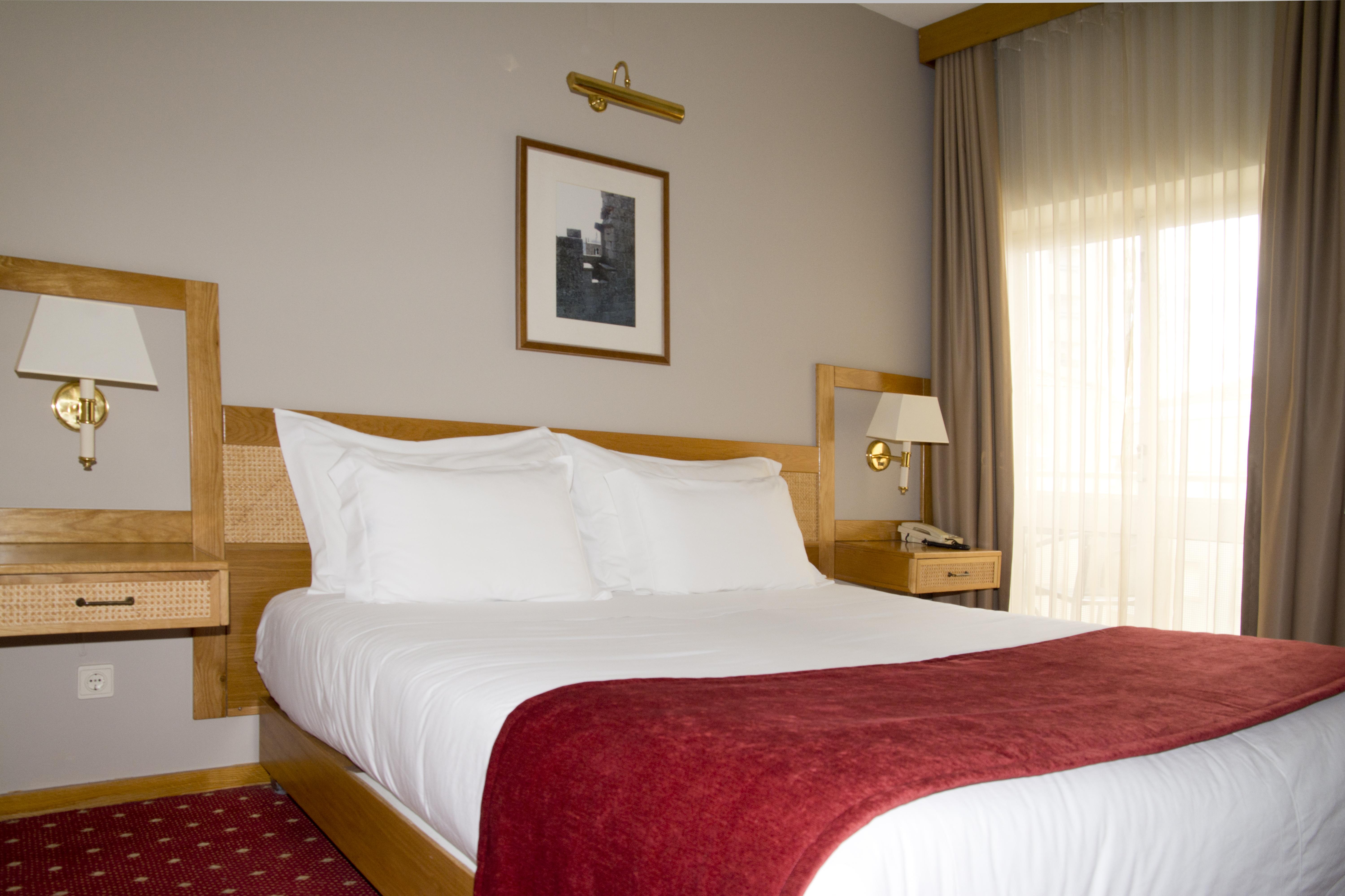 Hotel Rainha D. Amelia, Arts & Leisure คาสเตโลแบรนโค ภายนอก รูปภาพ