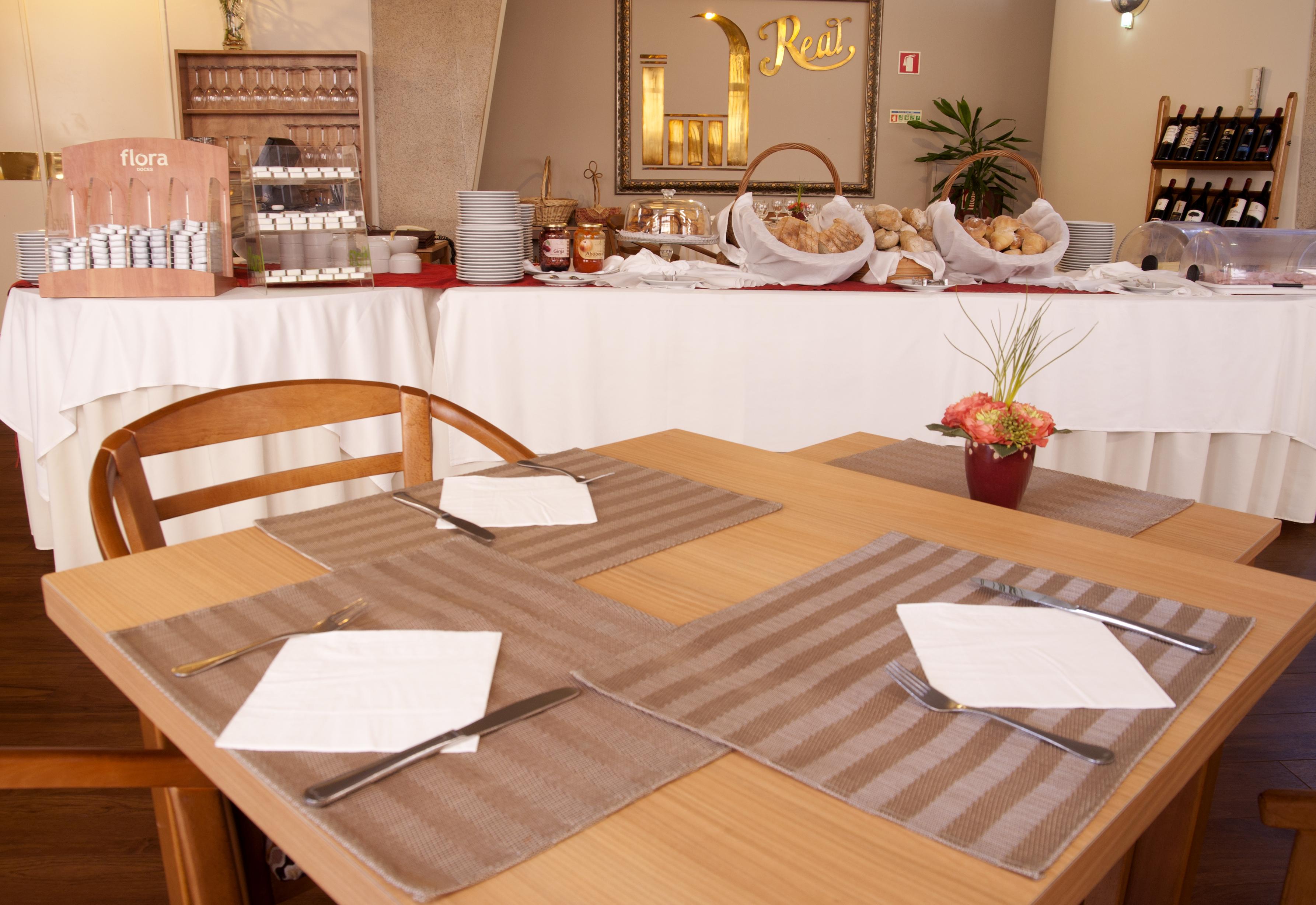 Hotel Rainha D. Amelia, Arts & Leisure คาสเตโลแบรนโค ภายนอก รูปภาพ