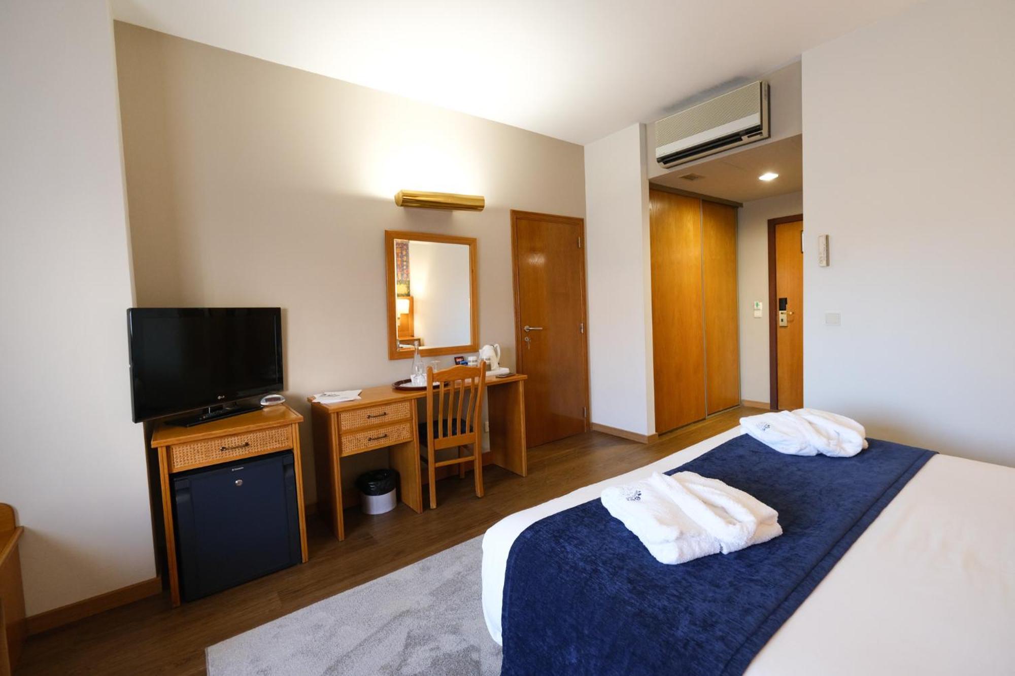 Hotel Rainha D. Amelia, Arts & Leisure คาสเตโลแบรนโค ภายนอก รูปภาพ