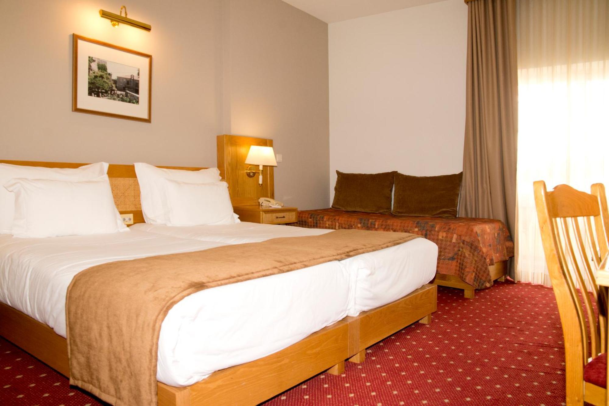 Hotel Rainha D. Amelia, Arts & Leisure คาสเตโลแบรนโค ภายนอก รูปภาพ